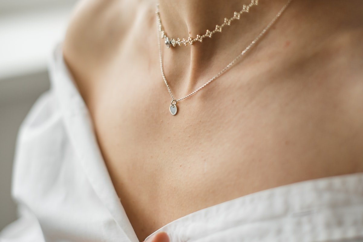 Gold vs Silver: Which Jewelry Tone Actually Suits You?